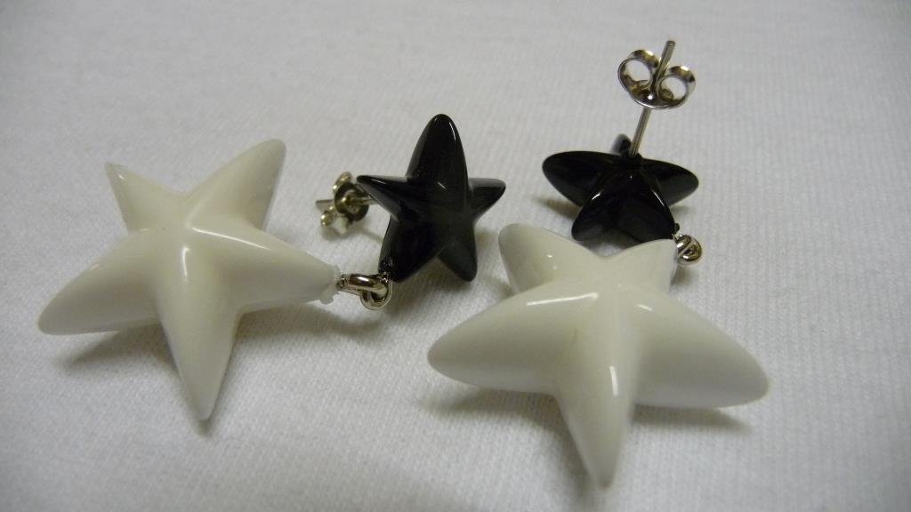 Ohrstecker Stern (Paar) - rot transparent - schwarzStern (Paar) - weiß - schwarz