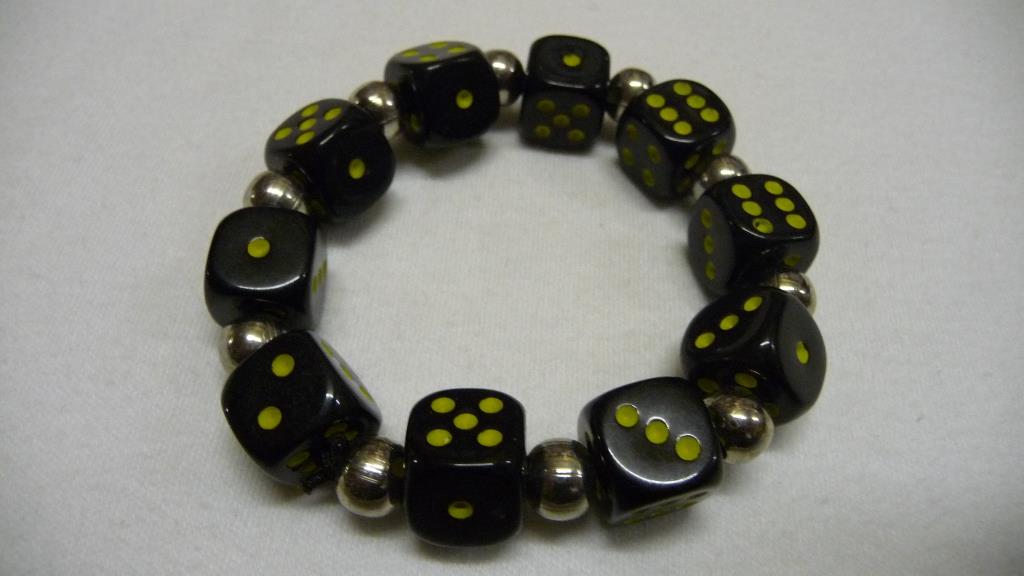 Armband Mit Kleinen Würfel - Schwarz Mit Gelben Punkten