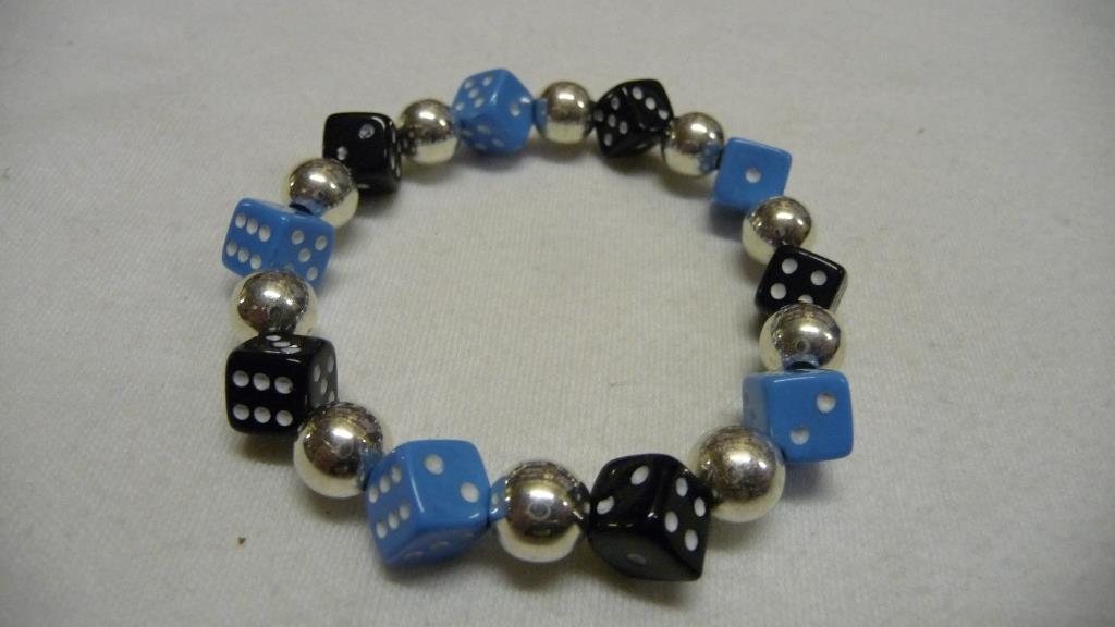 Armband Mit Mini-Würfel - Hellblau-Schwarz