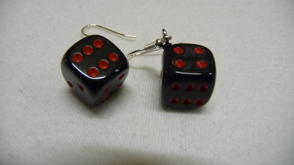 Ohrhänger - Würfel - schwarz rote Punkte