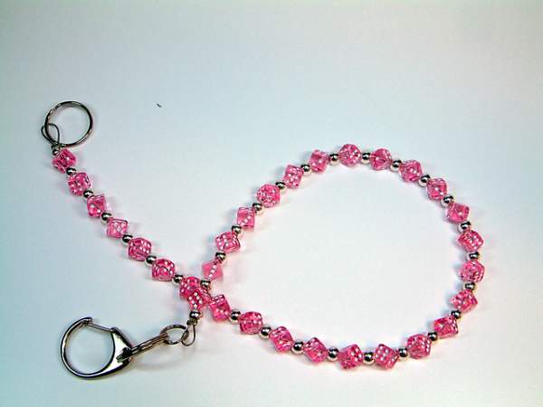 Geldbeutelkette Würfel klein - rosa - transparent