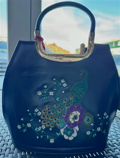 Purse - cream flowers