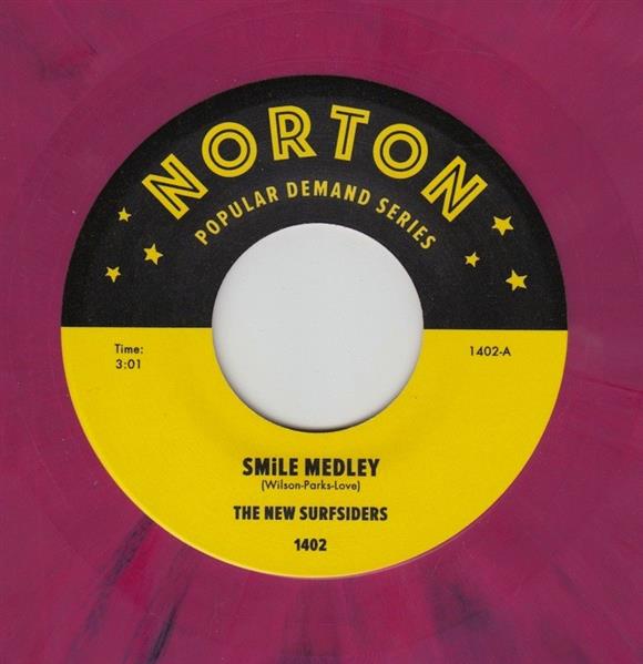 Single - New Surfsiders - Smile Medley / Never Learn Not To Love